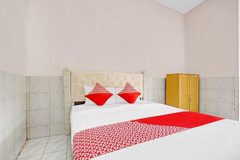 Суракарта: OYO 90446 Hotel Pajang Indah