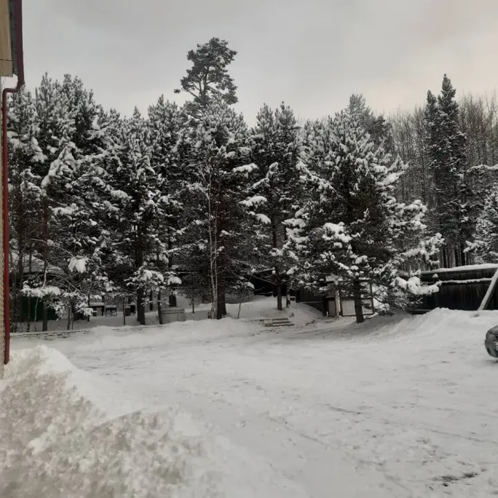 Гремячинск: База отдыха Lake House