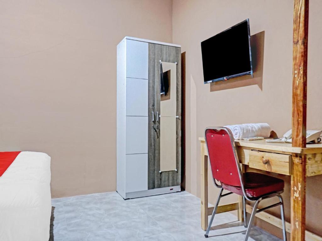 Джакарта: OYO 90469 Benhil Karet Tengsin
