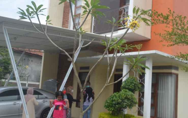 Батуретно: 3 BEDROOMS for SAKINAH FAMILY 3BR HOMESTAY