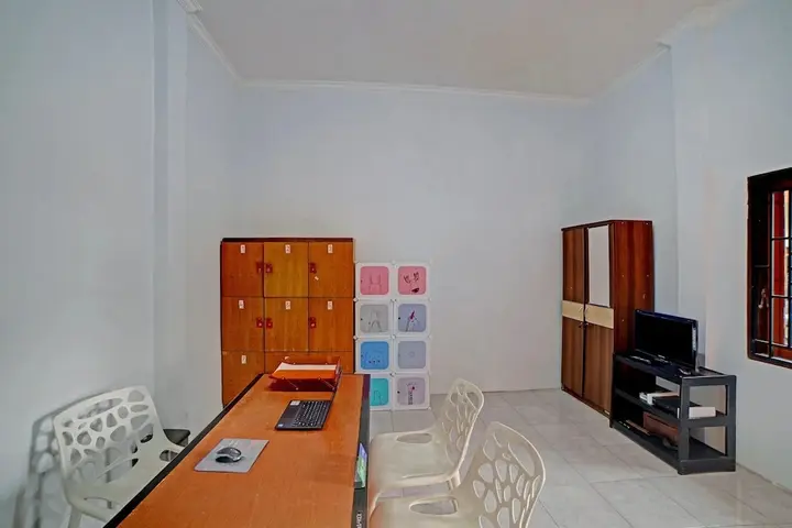 Медан: OYO 90503 Madina Residence Syariah