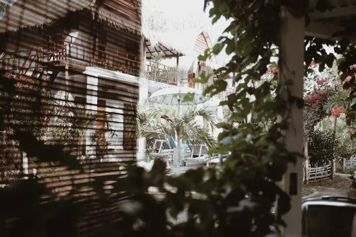 Гили Аир: El Jardin de Shambala