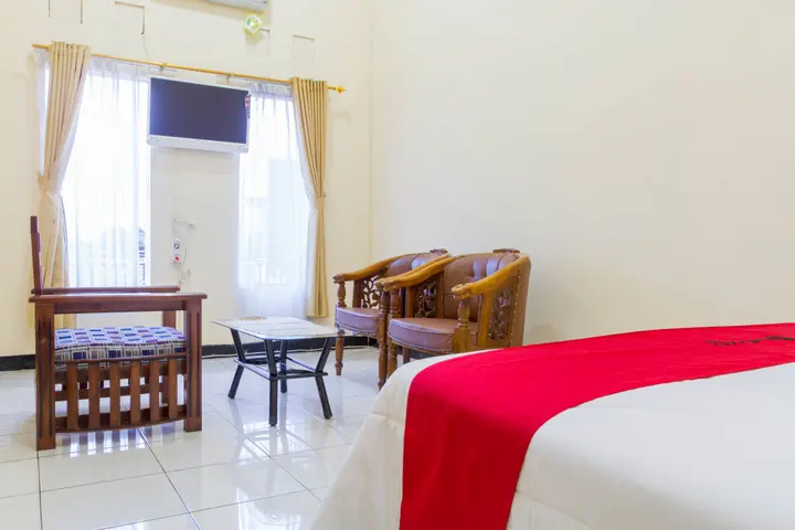 Гарут: RedDoorz @ Pataruman Garut