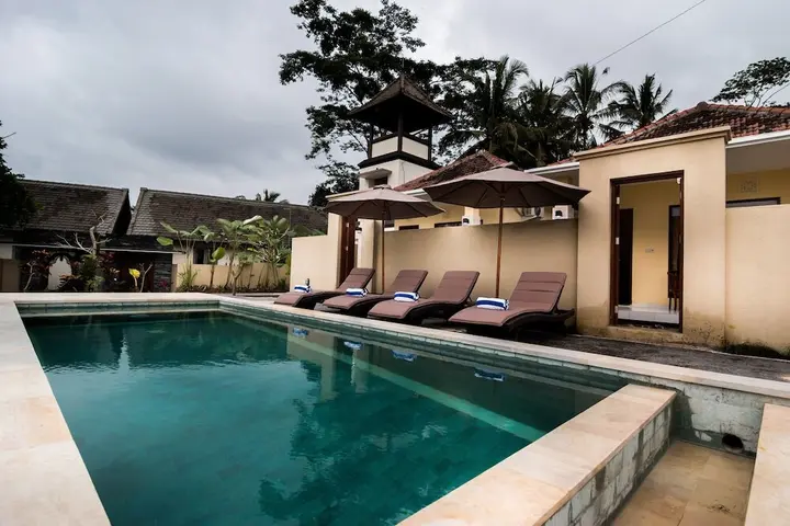 Тегаллаланг: Niniku villa