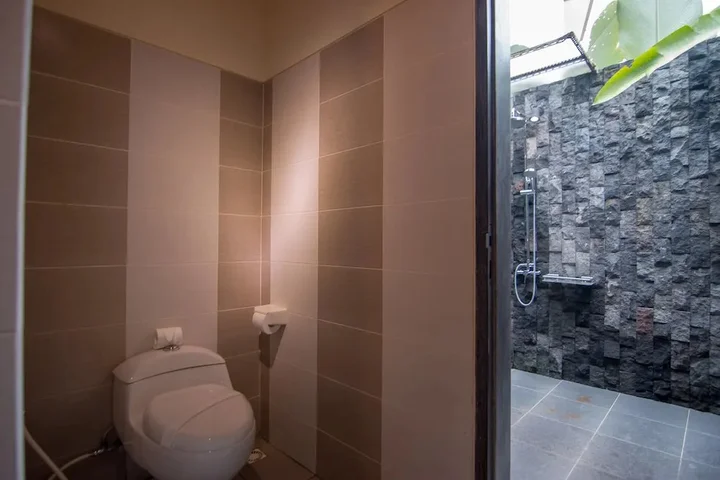 Тегаллаланг: Niniku villa