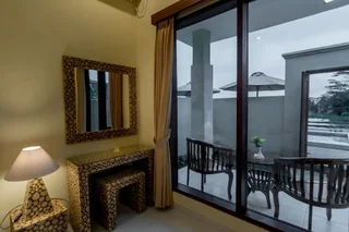Тегаллаланг: Niniku villa