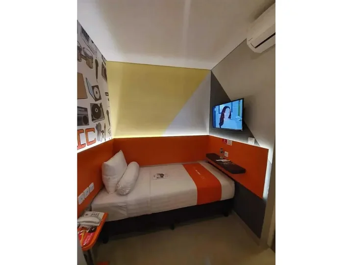 Суракарта: Front One Cabin Slamet Riyadi Solo