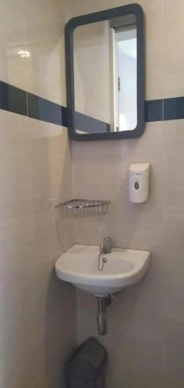 Суракарта: Front One Cabin Slamet Riyadi Solo