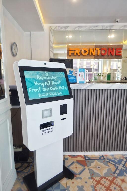 Суракарта: Front One Cabin Slamet Riyadi Solo