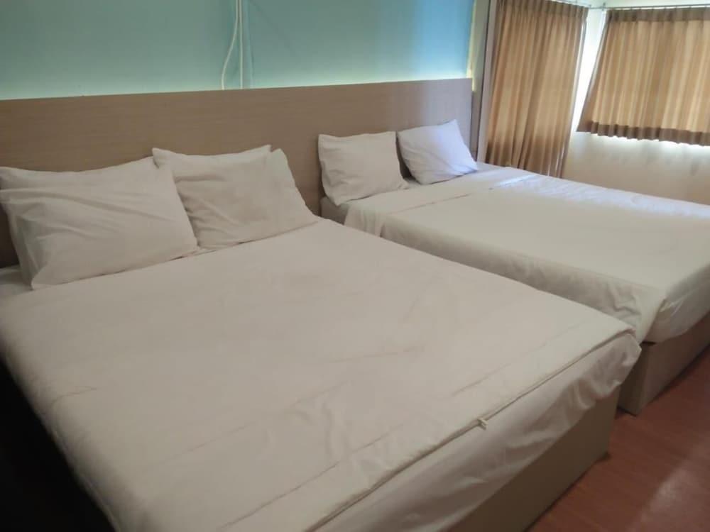 Остров Пеньенгат: Hello Bintan Beach Cottages