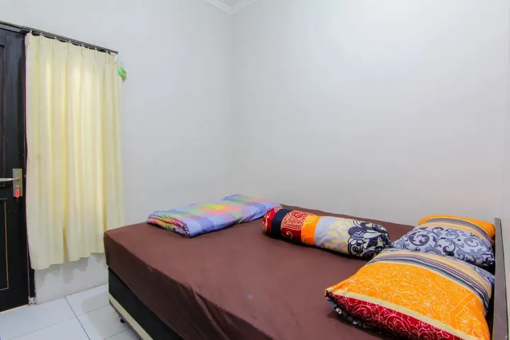 Депок: JJ House Wahid Hasyim