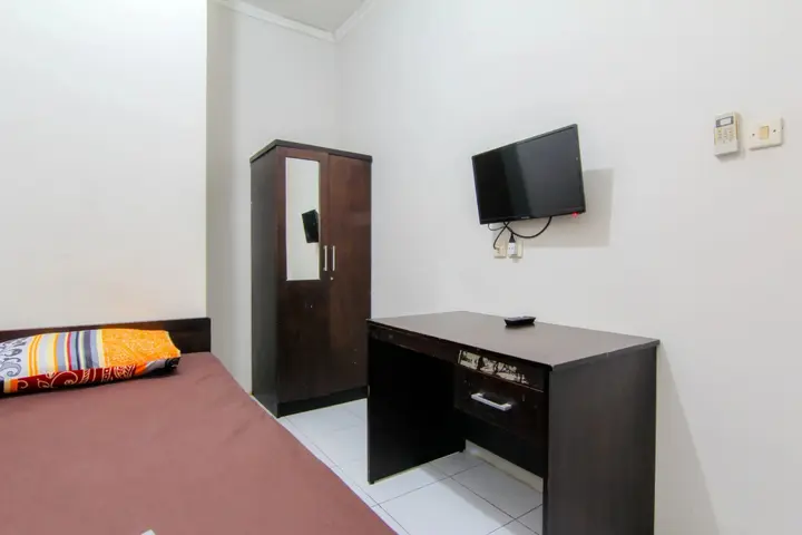 Депок: JJ House Wahid Hasyim