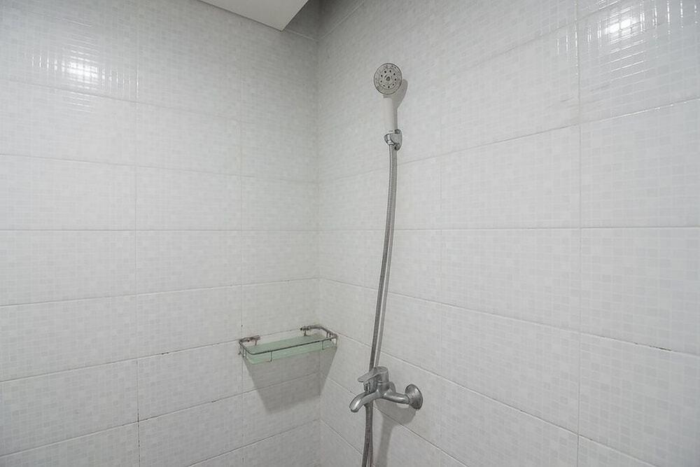 Семаранг: RedDoorz Plus near Undip Pleburan