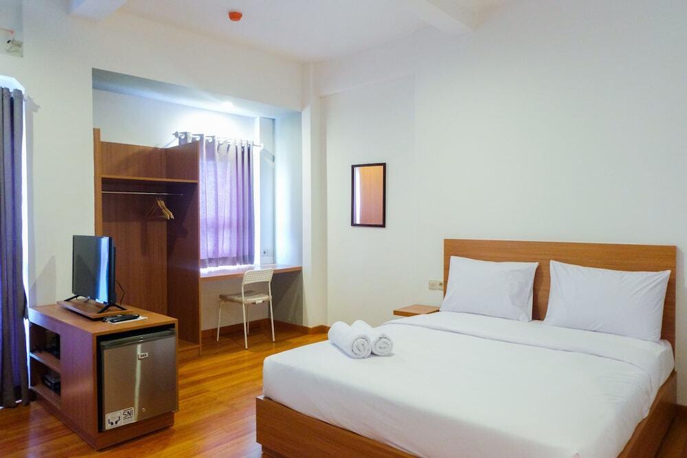 Бекаси: Spacious Studio Apartment at Grand Center Point