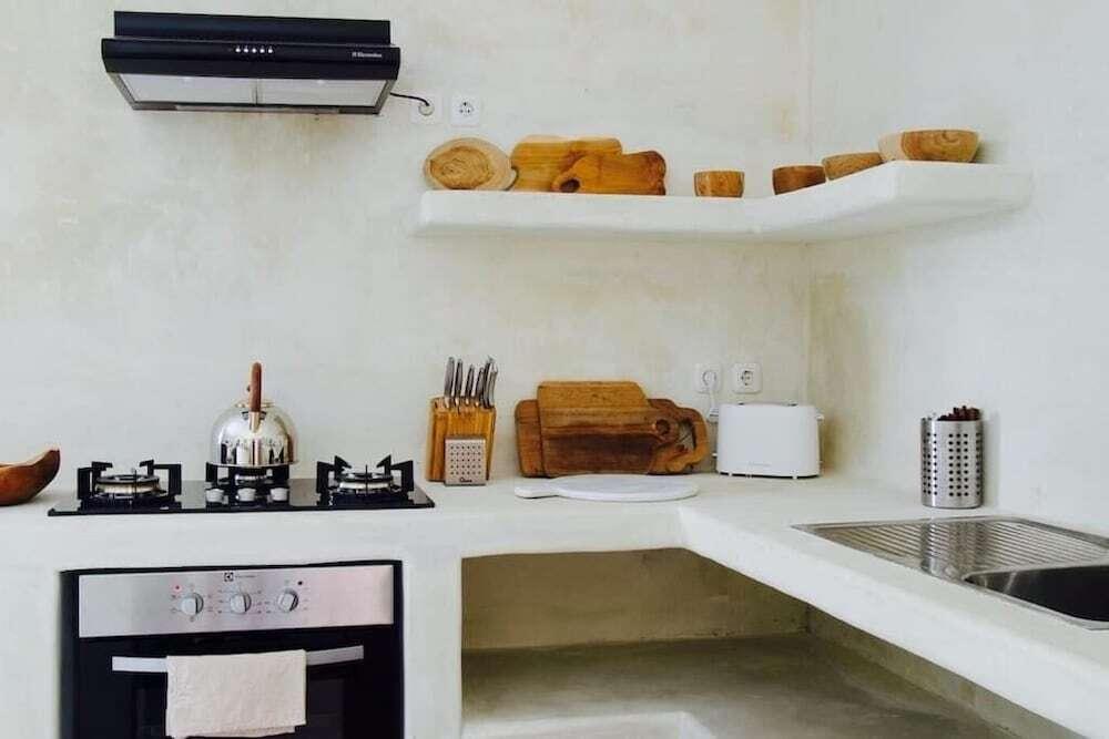 Гили Аир: Cabana