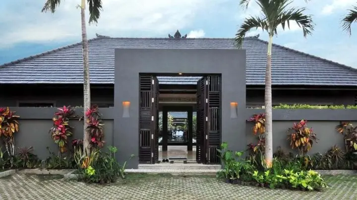 Керобокан: Modern Family Villa