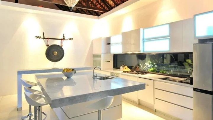 Керобокан: Modern Family Villa