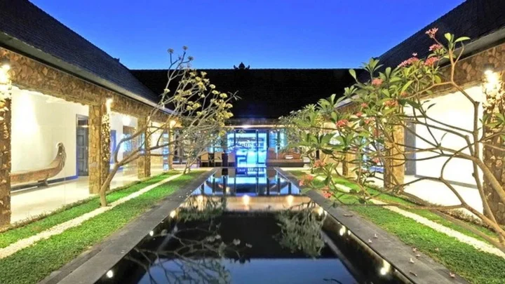 Керобокан: Modern Family Villa