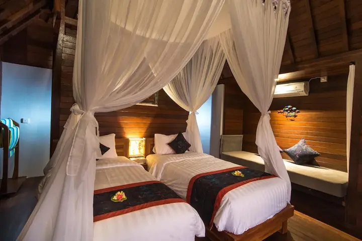 Лембонган-Айленд: D'Byas Beach Club and Villa