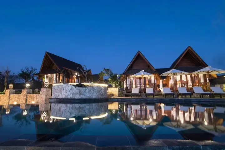 Лембонган-Айленд: D'Byas Beach Club and Villa