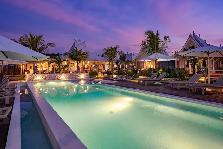 Лембонган-Айленд: Paus Putih Hotel