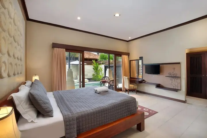 Кута: Mahe Garden Inn and Villas