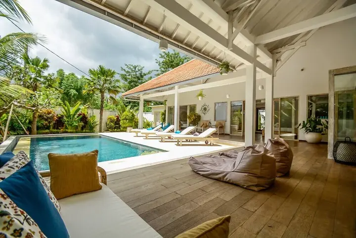 Унгасан: Villa Kampung