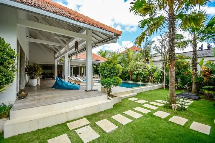 Унгасан: Villa Kampung