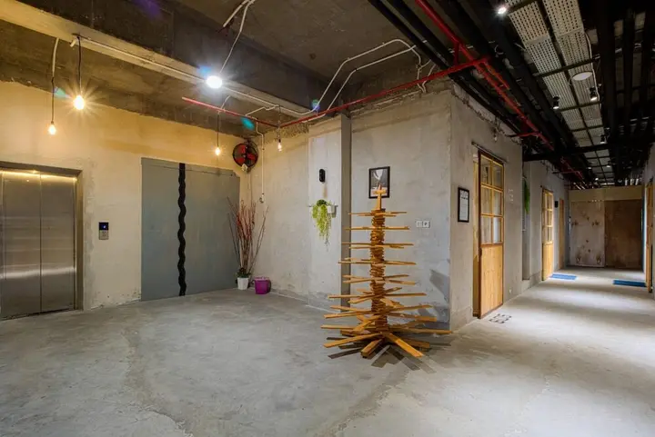 Батуретно: the toeRu pod by The A Jogjakarta