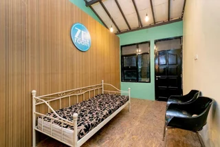 Депок: OYO 1162 ZE room