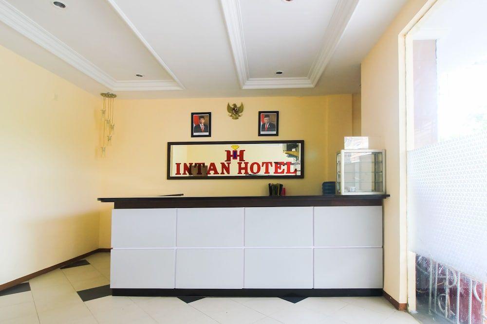 Пеканбару: OYO 1025 Hotel Intan