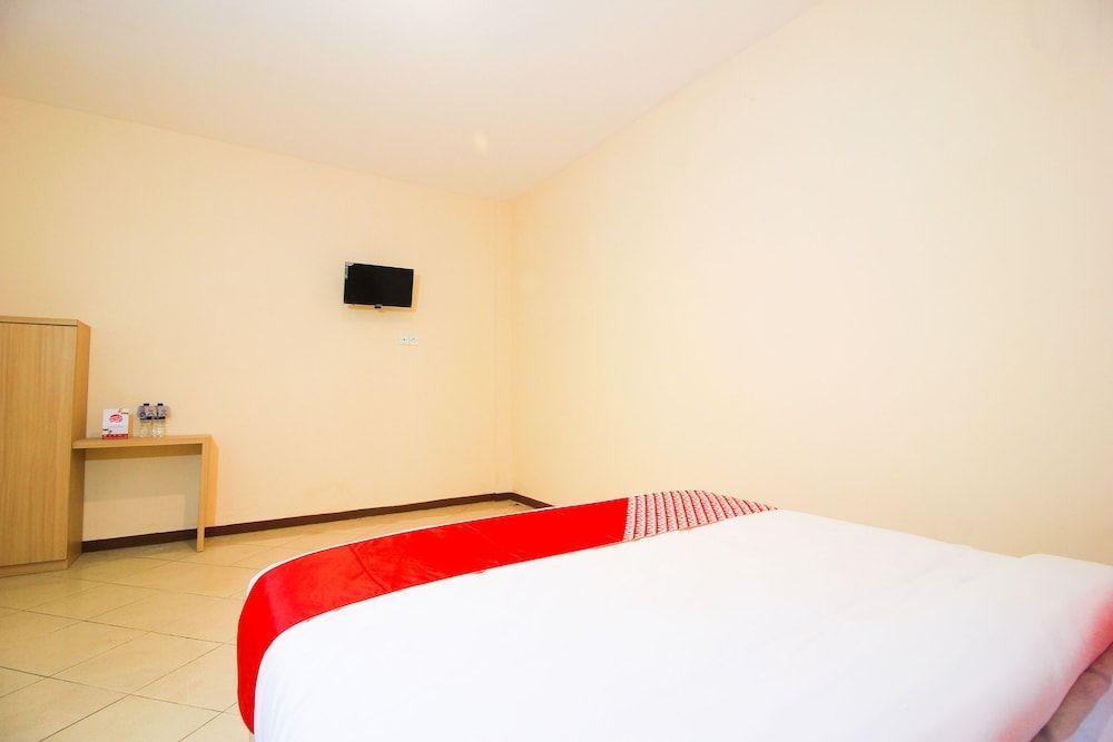Пеканбару: OYO 1025 Hotel Intan