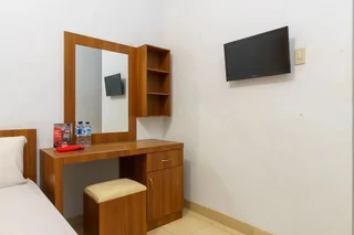 Медан: RedDoorz Syariah @ Jalan Dr Mansyur Medan