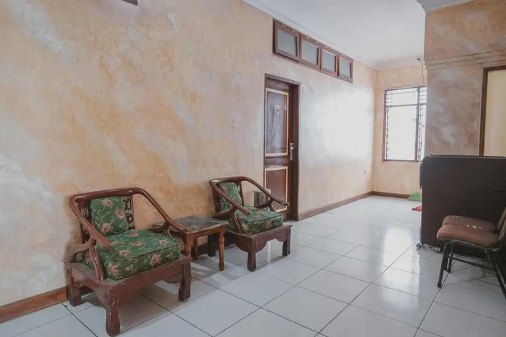 Медан: RedDoorz Plus near Istana Maimun Medan