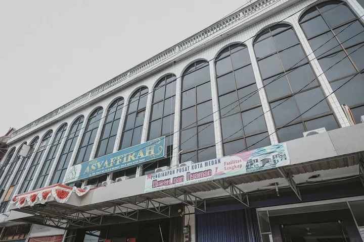 Медан: RedDoorz Plus near Istana Maimun Medan