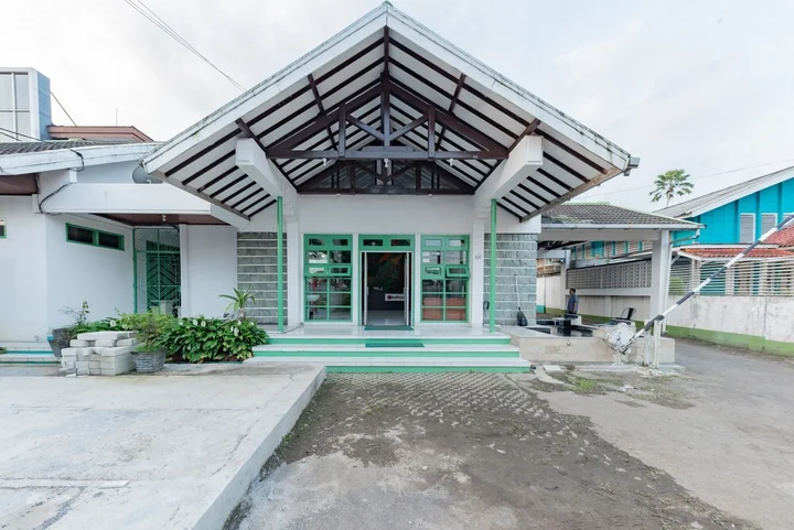Сукабуми: RedDoorz @ Jalan R.E. Martadinata Sukabumi