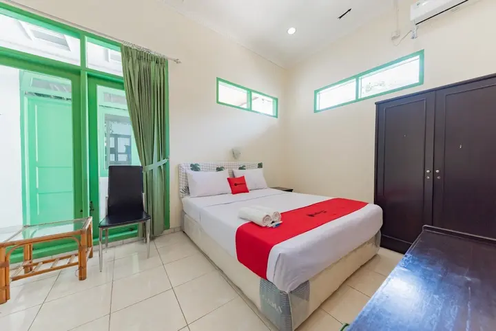 Сукабуми: RedDoorz @ Jalan R.E. Martadinata Sukabumi