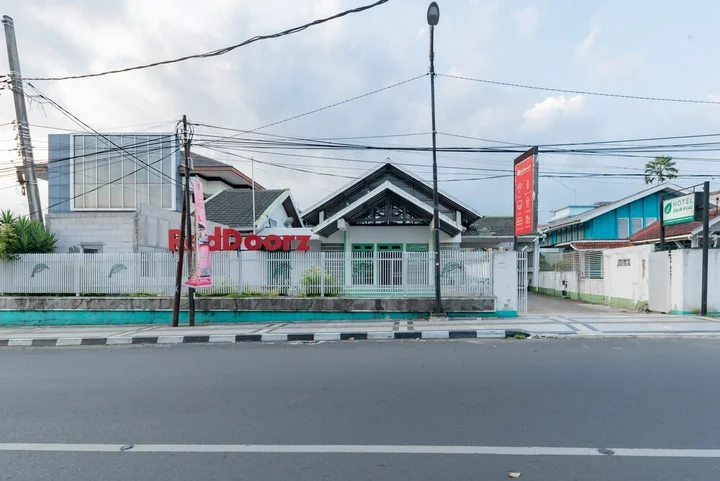 Сукабуми: RedDoorz @ Jalan R.E. Martadinata Sukabumi