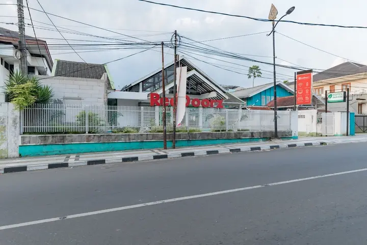 Сукабуми: RedDoorz @ Jalan R.E. Martadinata Sukabumi