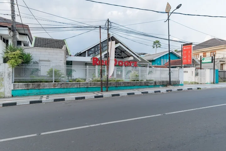 Сукабуми: RedDoorz @ Jalan R.E. Martadinata Sukabumi