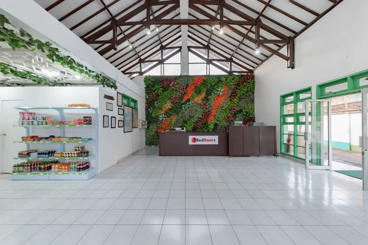 Сукабуми: RedDoorz @ Jalan R.E. Martadinata Sukabumi
