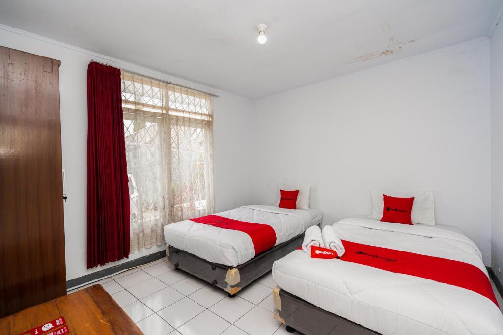 Чипанас: RedDoorz Syariah near RSUD Cimacan