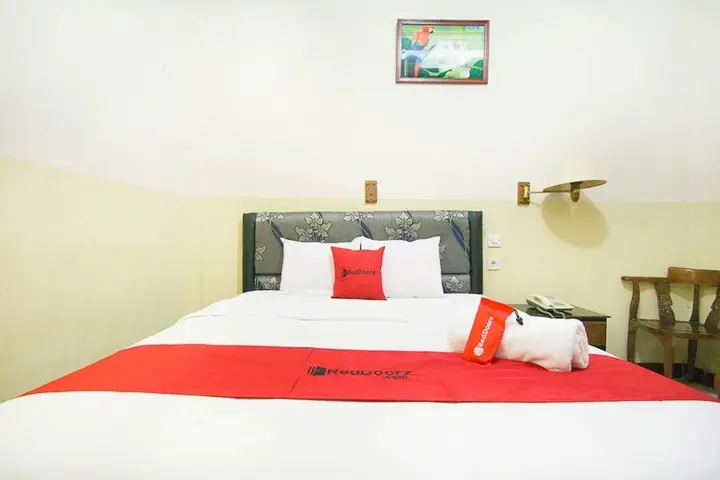 Битунг: RedDoorz Plus near Pelabuhan Bitung
