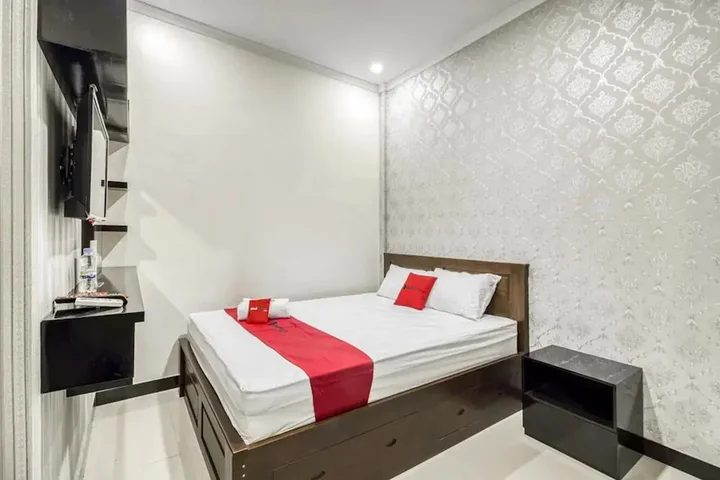 Батуретно: RedDoorz Syariah near Bandara Adisucipto Yogyakarta