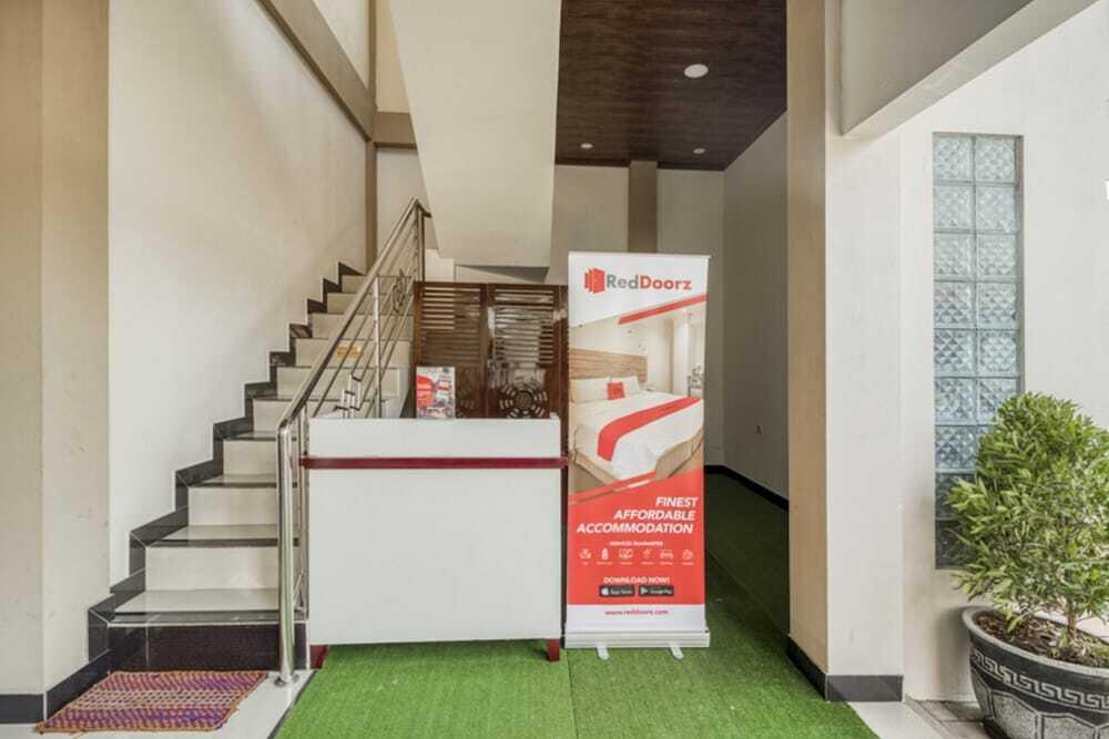 Батуретно: RedDoorz Syariah near Bandara Adisucipto Yogyakarta