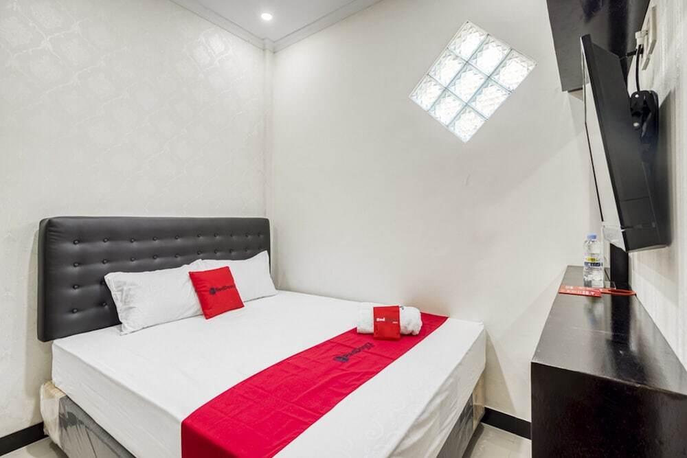 Батуретно: RedDoorz Syariah near Bandara Adisucipto Yogyakarta