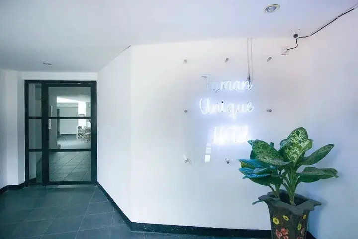 Сенджиги: Formerly RedDoorz Premium near Senggigi Beach