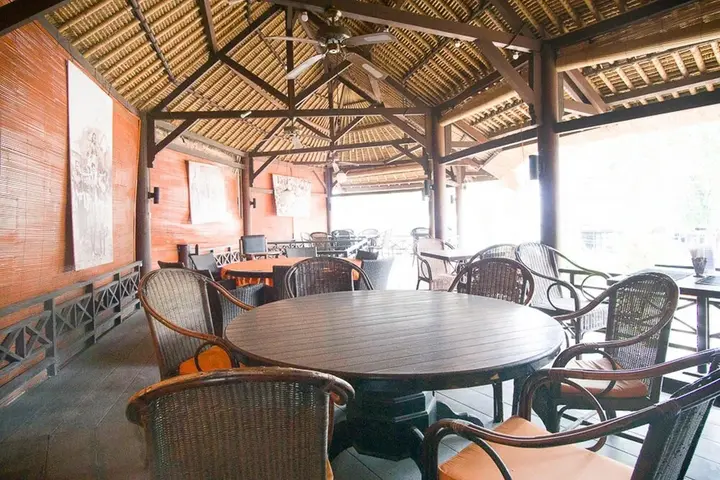 Сенджиги: Formerly RedDoorz Premium near Senggigi Beach