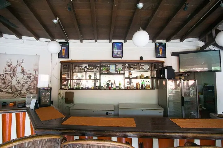 Сенджиги: Formerly RedDoorz Premium near Senggigi Beach