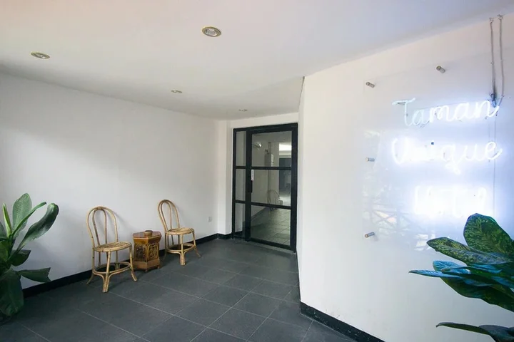 Сенджиги: Formerly RedDoorz Premium near Senggigi Beach
